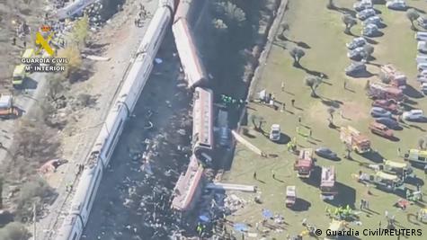 Grave accidente de trenes" en España: más de 60 muertos