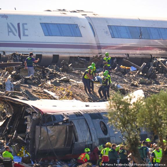 Grave accidente de trenes" en España: más de 60 muertos