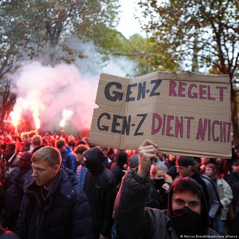 Gen Z protests spread across German cities, with rallies in Berlin, photo 8