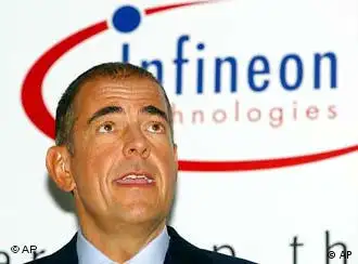 Infineon总裁不久前宣布要裁员900。