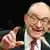 La 78 de ani, Alan Greenspam acceptă un nou mandat la cârma Rezervelor Federale Americane.
