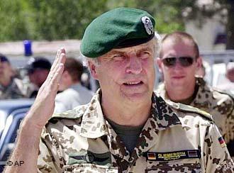 El general alemán Goetz Gliemeroth, es el nuevo comandante de las tropas ISAF, en Afganistán.