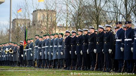 70 χρόνια Bundeswehr: Aπό τον Αντενάουερ στον Μερτς - εικόνα 1
